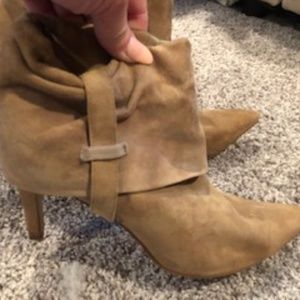 Woman's Suede Calvin Klein booties